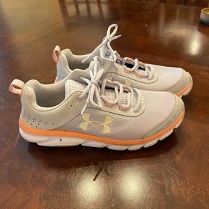 Under Armor Women's Charged Assert Running Shoes Size 10